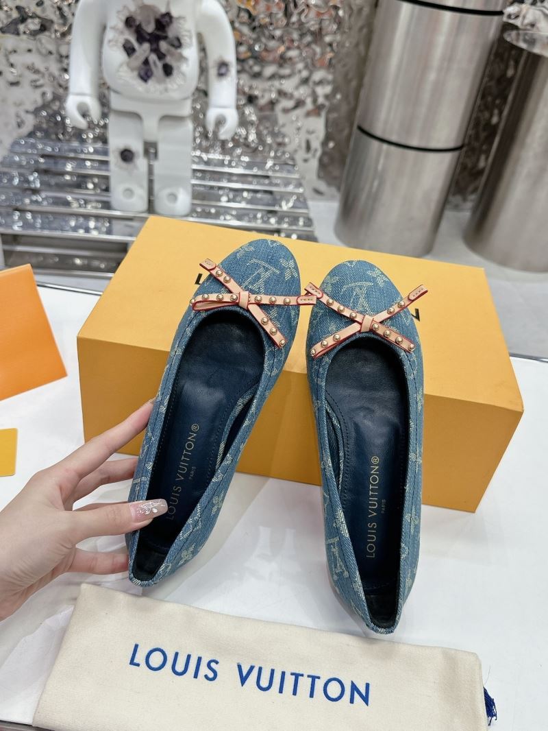 Louis Vuitton Flat Shoes